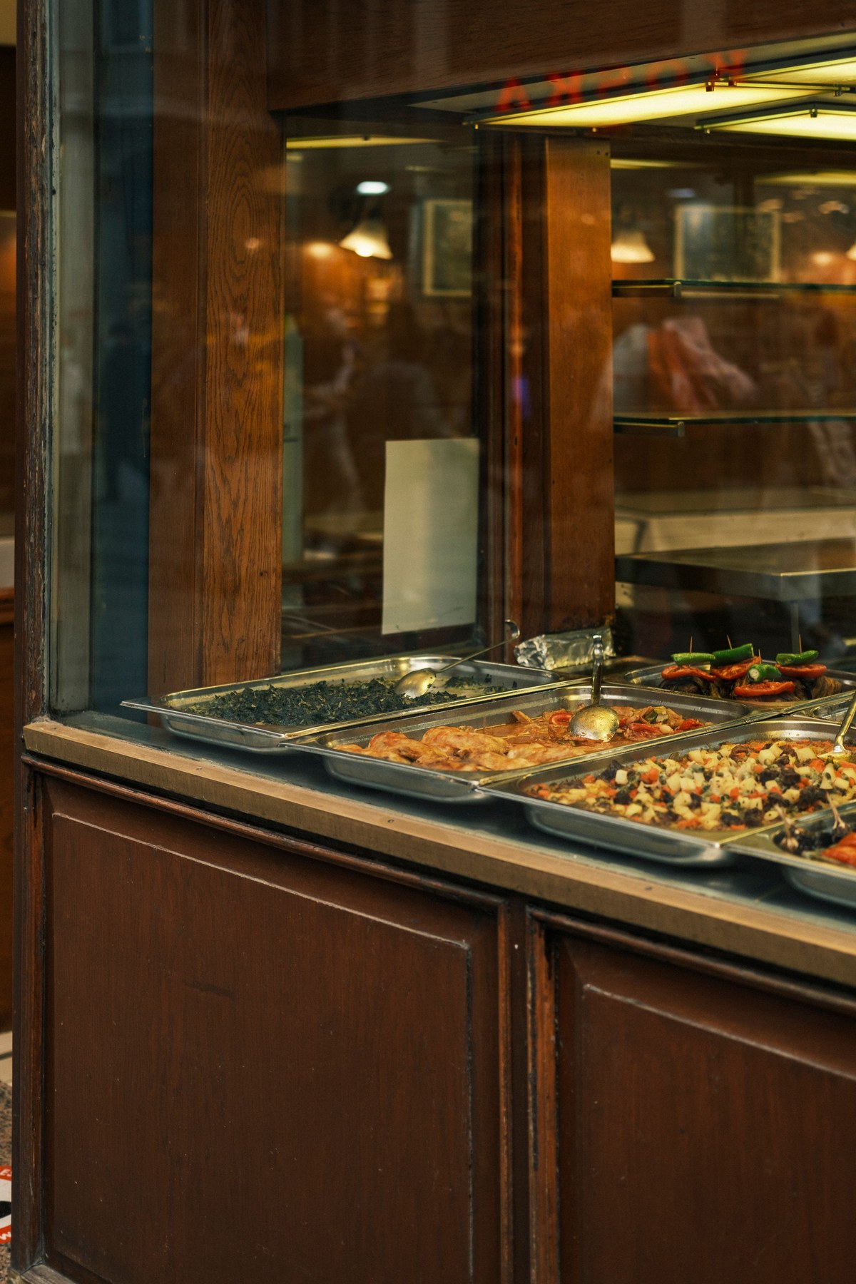 An Eight-Stop Progressive Dinner Through the City's Oldest Kitchens, Led by a Local Food Historian 7