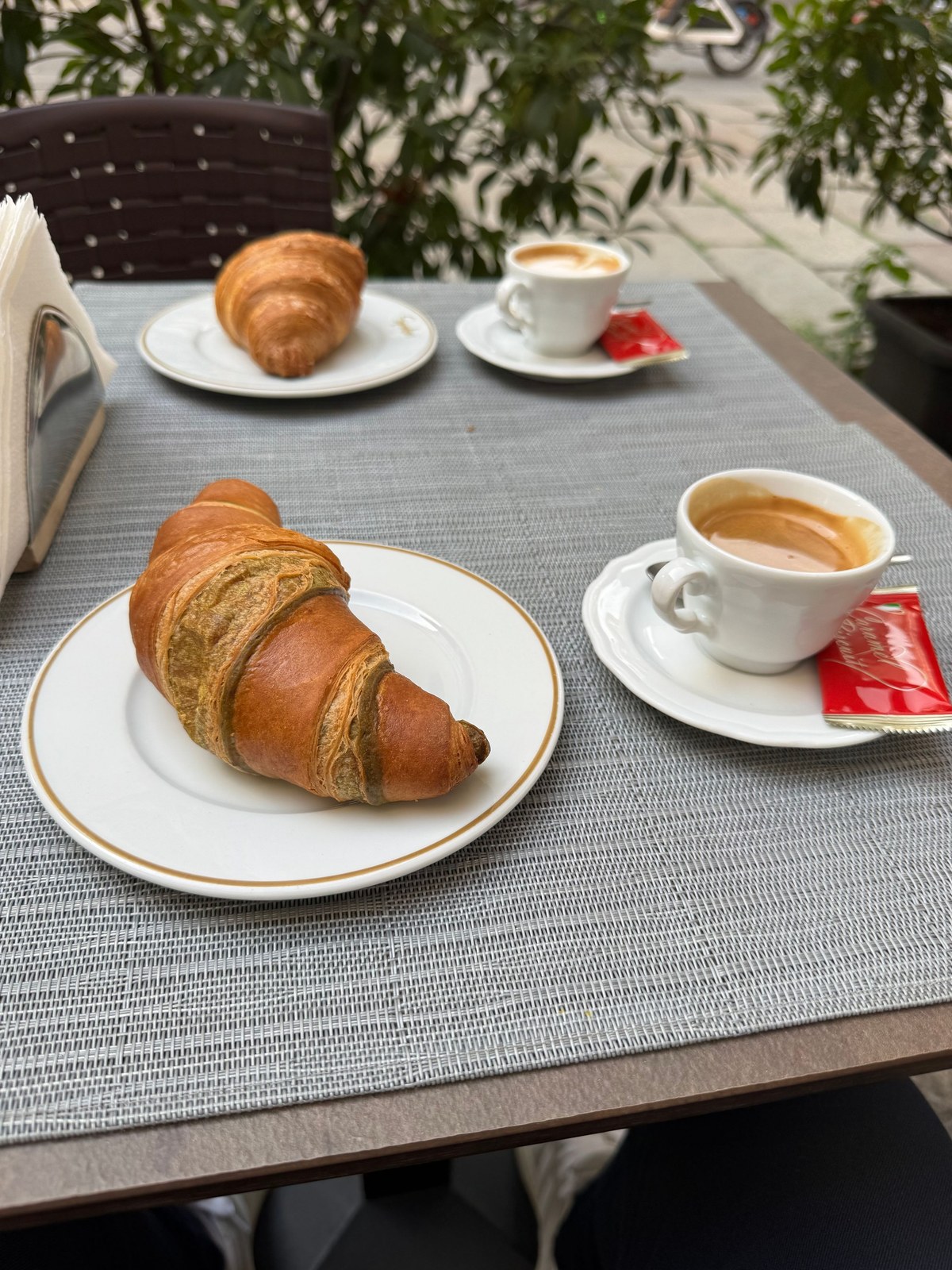 Croissant & Espresso Walk 2