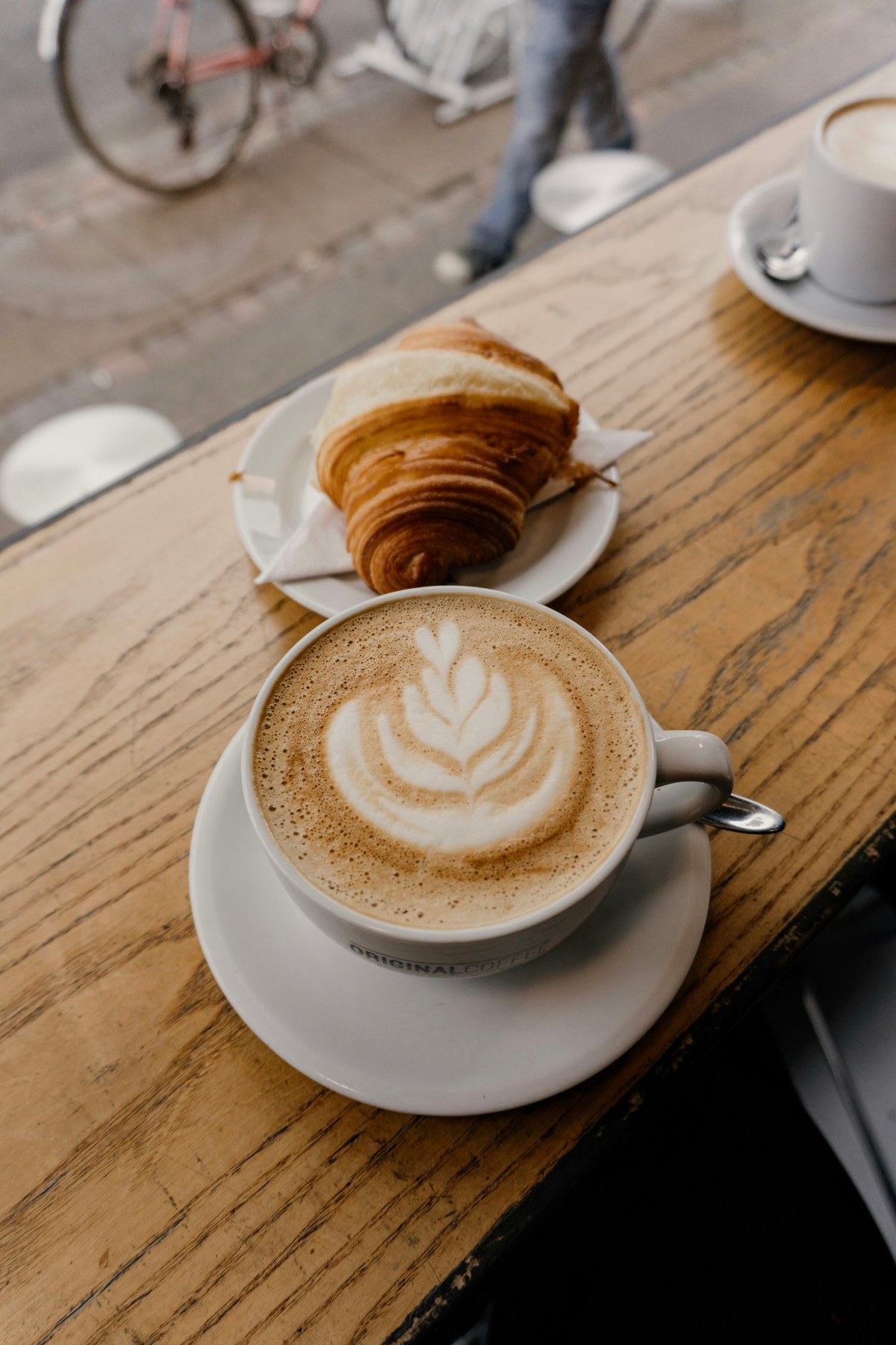 Croissant & Espresso Walk 8
