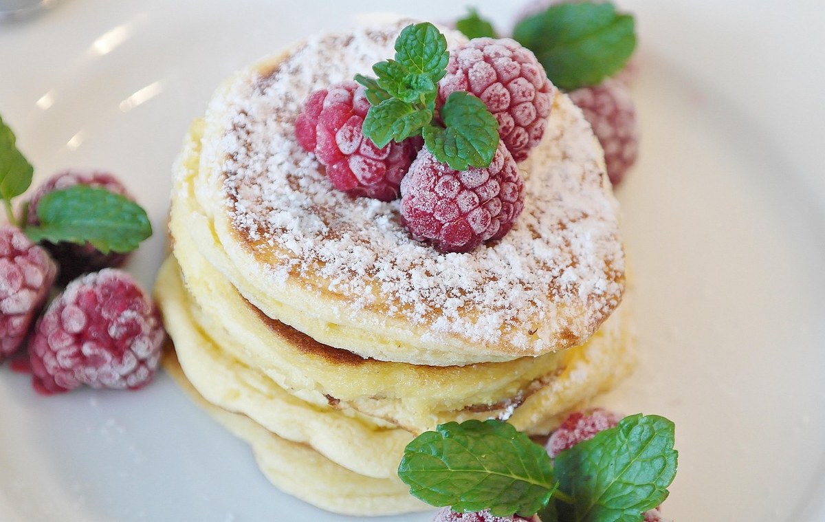 Dessert-First Food Tour for Sweet Tooths 6