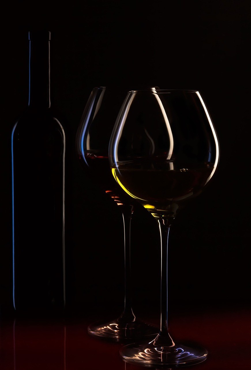 Evening Food Tour with Wine Pairings