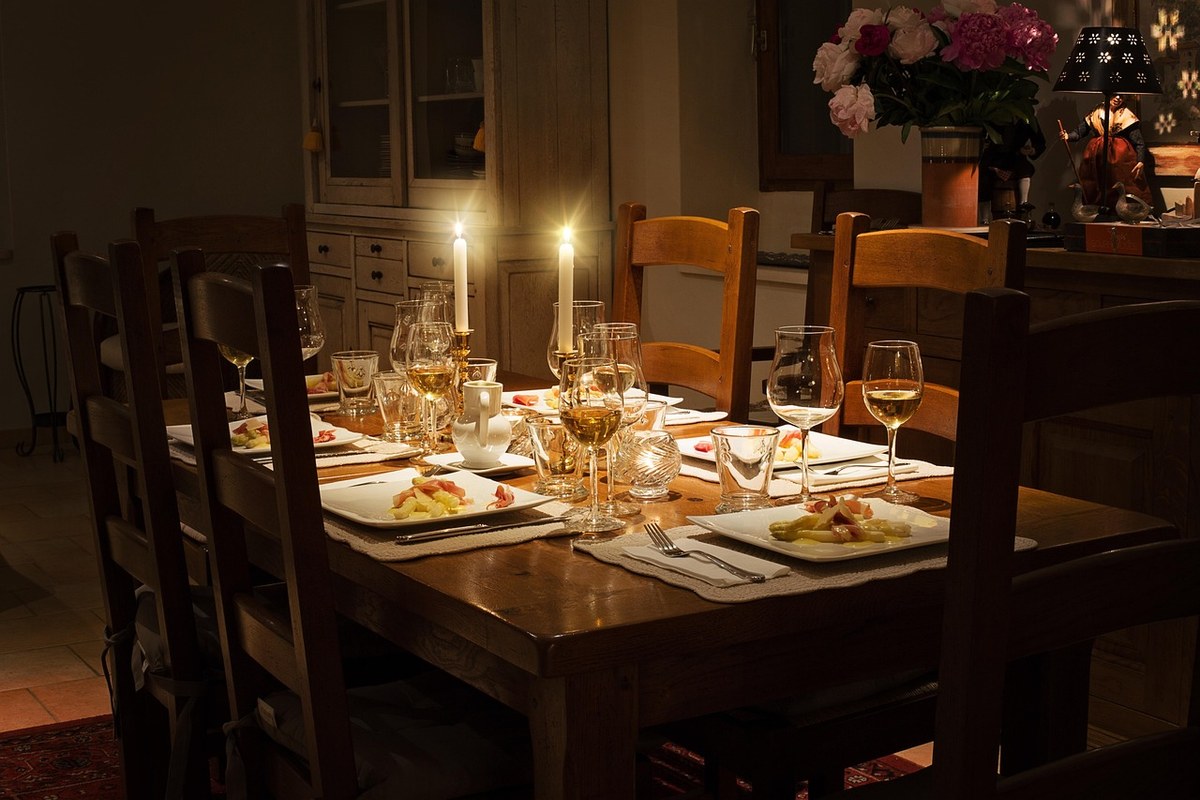 Farmhouse Kitchen Long Table Dinner 2