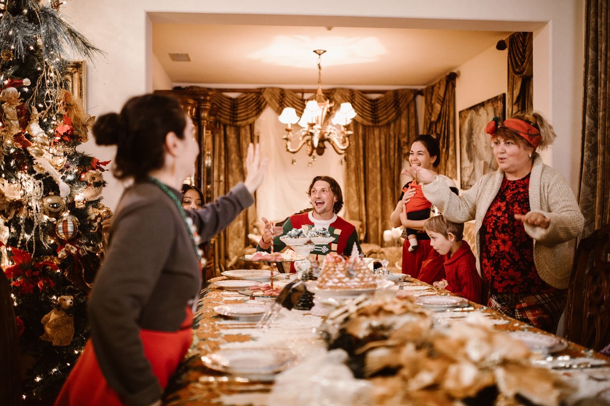 Holiday Feast with a Host Family 7