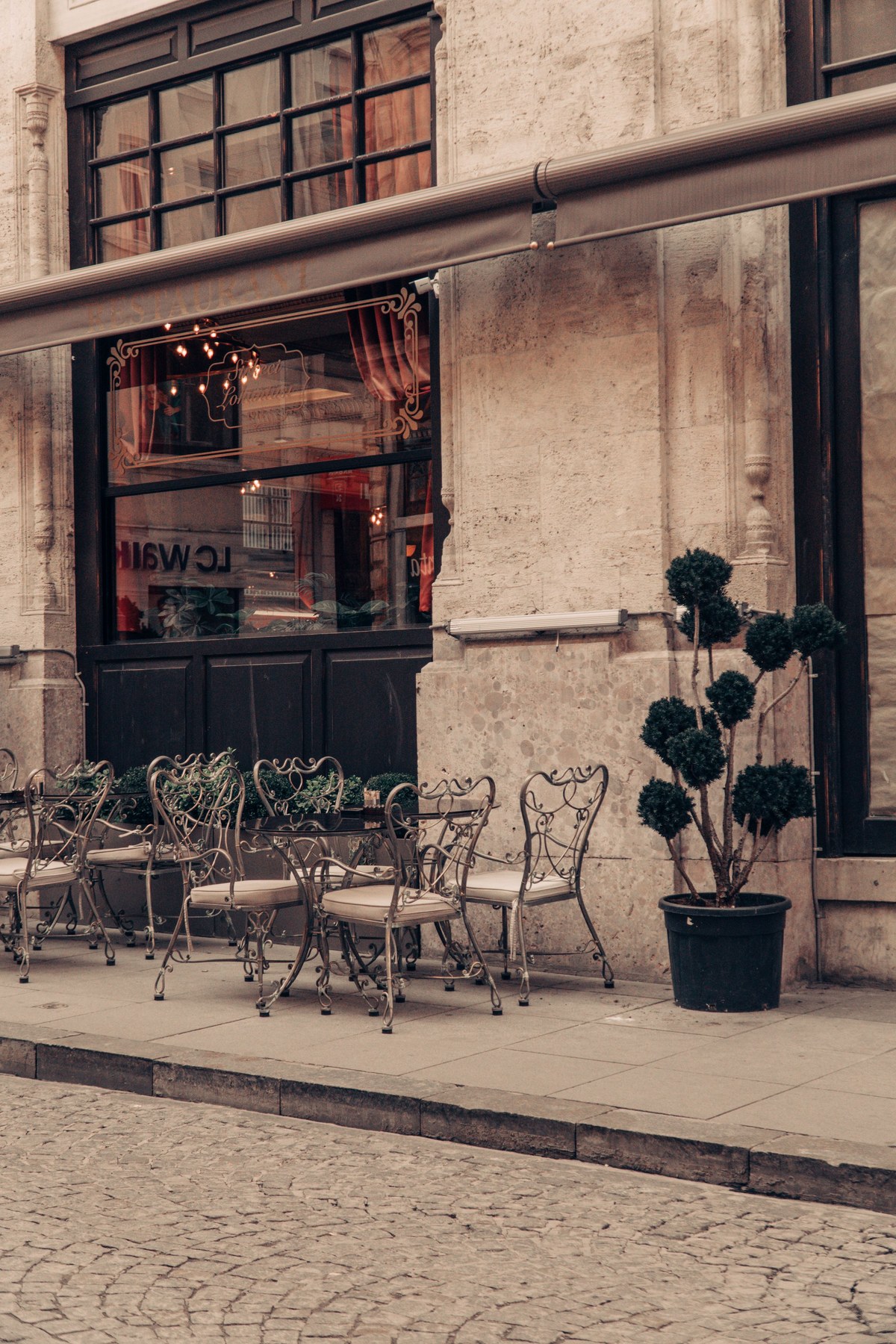 Old World Café Tour 5